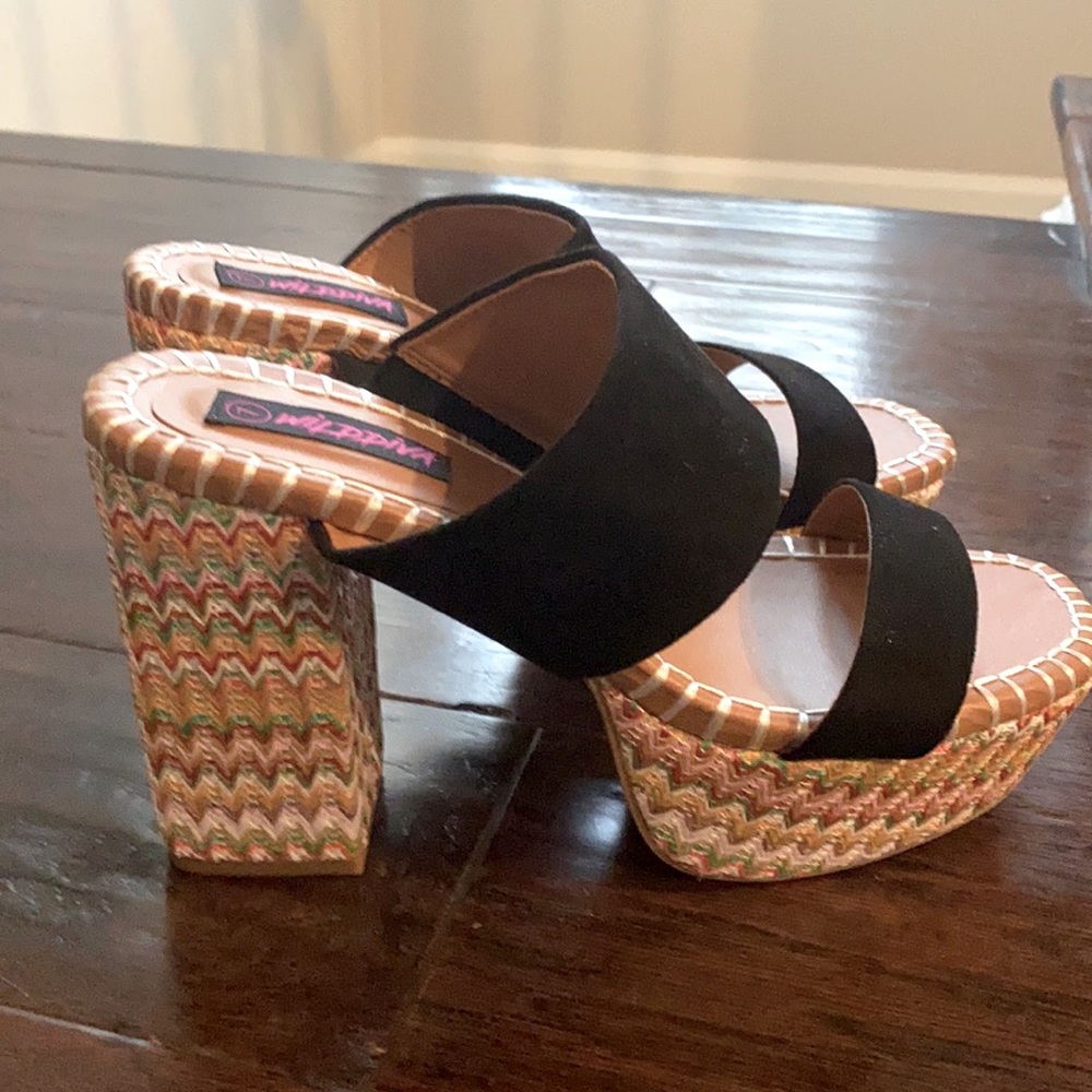 Lulus size 7 Woven Chevron Heels Never Worn